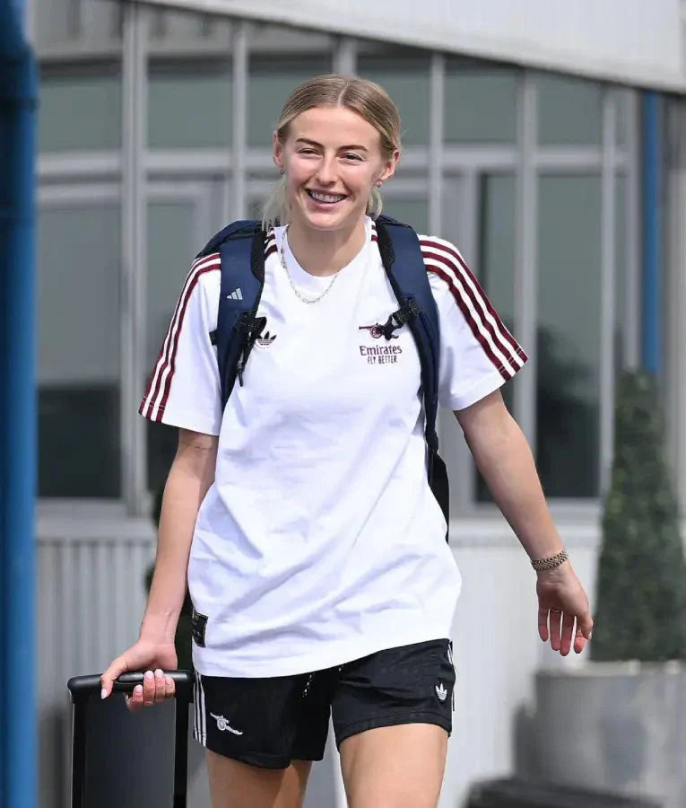 Chloe Kelly Arsenal Women Pre-Season Training Camp 2025 White T-shirt Clanton Jacket