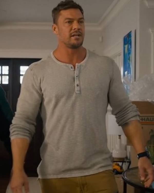 Playdate Alan Ritchson Off White T-Shirt
