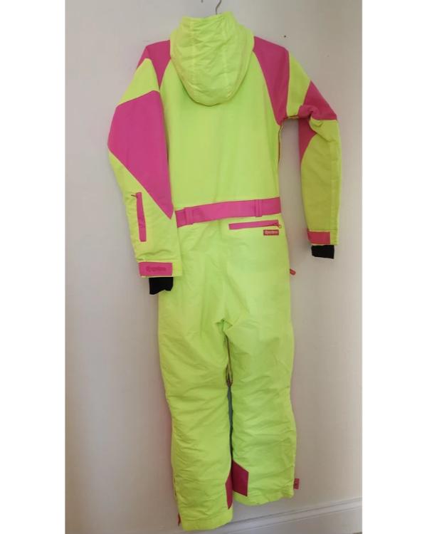 Finding Mr Christmas S02 Melissa Peterman Yellow Ski Suit