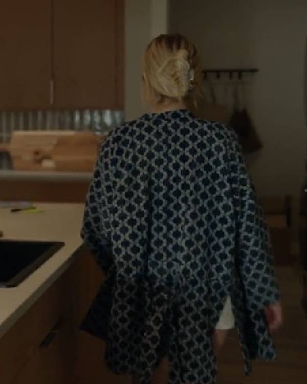 The Hunting Wives Brittany Snow Robe Clanton Jacket