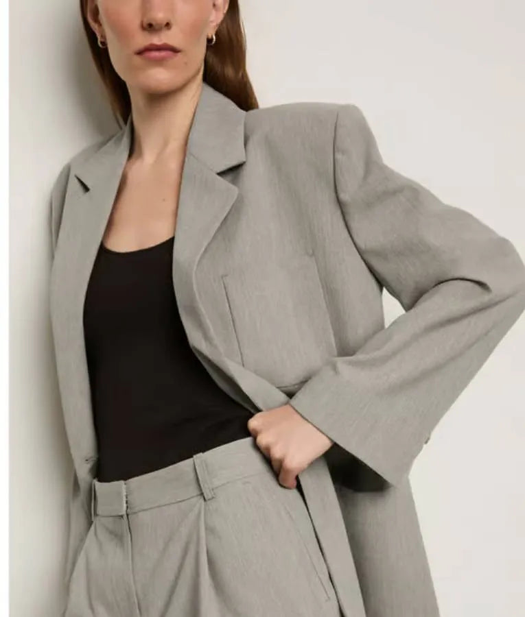 The Today Show 2025 Annie Murphy Blazer