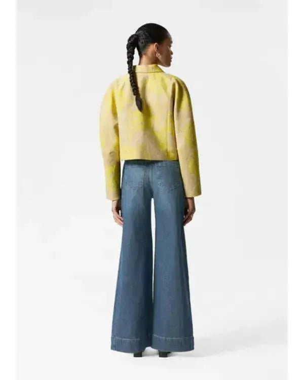 Twelve Dates Til Christmas S01 Zephani Idoko Yellow Jacket